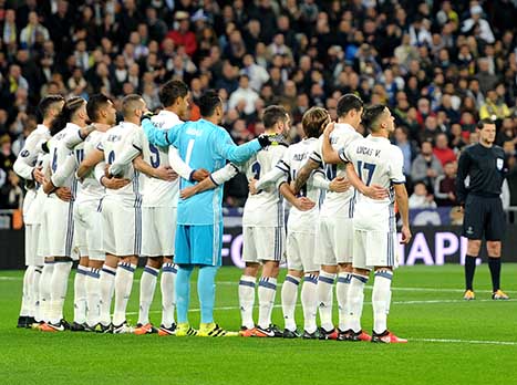 דקת הדומיה לנספי שפקואנסה לפני שריקת הפתיחה