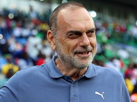 בעוד נבחרות כמו חוף השנהב ואלג`יריה הודחו במפתיע, דווקא גאנה של אברהם גרנט מחזיקה במאזן מושלם בטורניר. עם שני ניצחונות רצופים ואחרי שכבר הבטיחו את המקום ברבע הגמר, המאמן הישראלי וחניכיו יוכלו להסתפק הערב גם בתיקו בכדי להבטיח את המקום הראשון בבית.<BR>