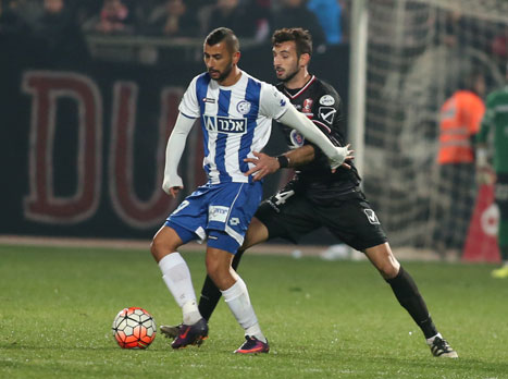 <STRONG>האיש של נעים בחלק הקדמי. סוויסה (יוסי שקל)</STRONG>