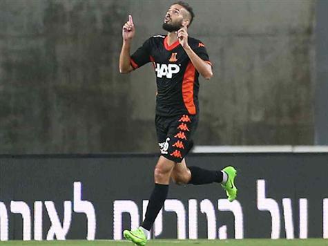 יוסי אבוקסיס בחר לספסל את אליאל פרץ ונריוס ולאסקיס. יובל אשכנזי ודובב גבאי יפתחו במקומם. מרסלו שוב יוצב בקישור, כאשר את שלישיית החוד ישלימו מתן חוזז ויונתן כהן.