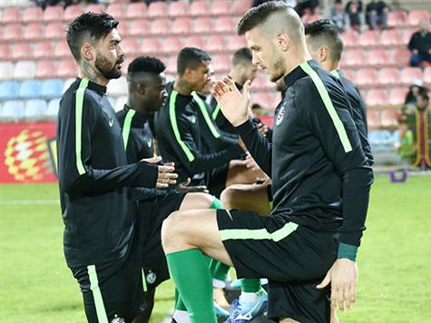 הרבה על הכתפיים שלהם (דני מרון)