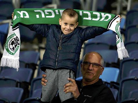 70 דקות מאחורינו. האם נראה שער ניצחון לאחת הקבוצות? (צילום: אלן שיבר)