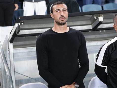 כנראה במשחקו האחרון על הקווים של בית``ר. דויד מרטן (דני מרון)