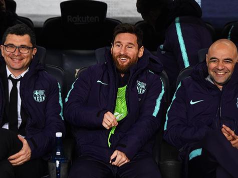 מסי ממתין על הספסל (getty/david ramos)