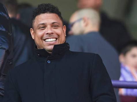 ויאדוליד, שנרכשה במהלך העונה על ידי קבוצת משקיעים שכוללת את רונאלדו, נמצאת בתקופה רעה מאוד עם ניצחון אחד בלבד בעשרת המשחקים האחרונים בכל המסגרות. הסגולים-לבנים, שפתחו את העונה בצורה מצוינת, נמצאים במרחק של שלוש נקודות מהקו האדום, ותיקו הערב צפוי להוסיף להם למוראל. (Quality Sport Images, Getty)