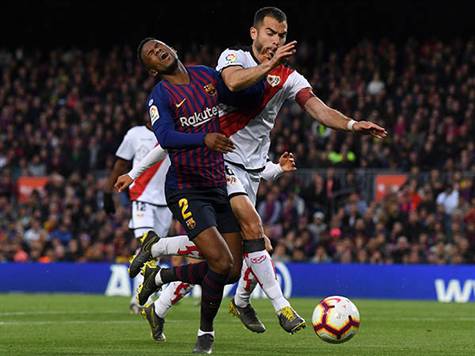 סמדו נכנס לרחבה ונפל, אבל לא קיבל שריקה (David Ramos, Getty).