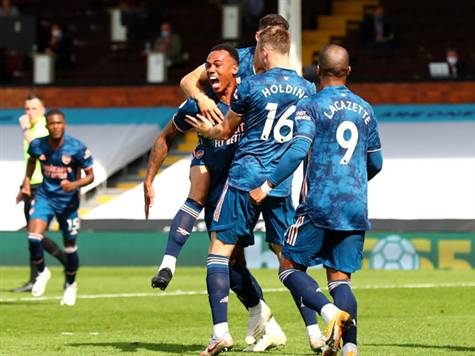 <STRONG>החיבור הברזילאי מוליד את ה-0:2 של ארסנל!</STRONG> קרן שהגביה וויליאן מצאה את גבריאל, שניצל חוסר עירנות של רודאק כדי לנגוח את שער הבכורה שלו בתותחנים! (Getty)