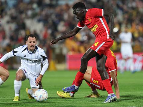 פתיחה טובה של אשדוד עם צירוף מסירות מסוכן בין כנעאן ומוגיס, אבל פישלר שם רגל טוב (לירון מולדובן)