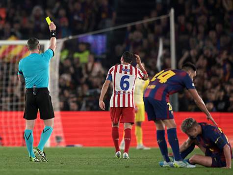 מוצהב ראשון גם באתלטיקו&nbsp;(David Ramos/Getty Images)