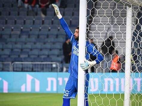 יואב ג'ראפי לא היה צריך להתמודד עם קושי אמיתי עד עכשיו (צילום: ברני ארדוב)