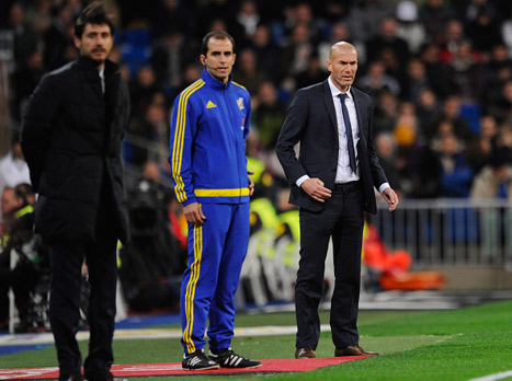 שאלת מחצית: <STRONG>עם איזו קבוצה זכה זידאן כשחקן ב-2 אליפויות איטליה?</STRONG> טקבקו לנו!