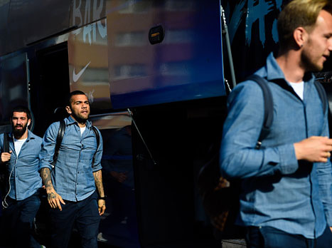 אלבס חוזר להרכב של לואיס אנריקה, שבו גם ראקיטיץ` יפתח. ארדה ימשיך על הספסל