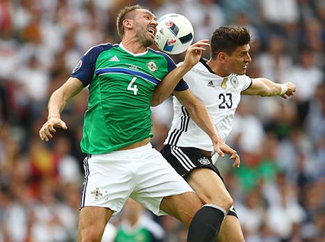 מחפש צמד. גומז