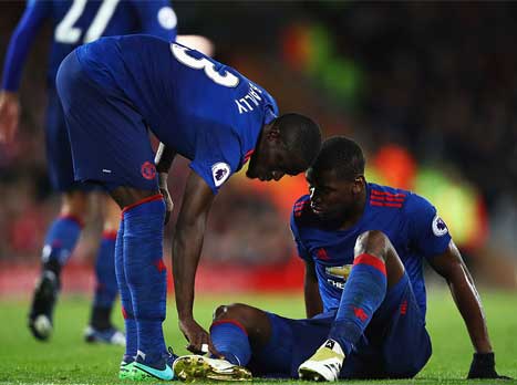 יותר מ-180 מיליון יורו הוציאה בקיץ מנצ`סטר יונייטד על רכש - וזה בלי לקחת בחשבון את זלאטן איברהימוביץ`, אבל הערב זה לא ממש נראה על הדשא. השדים האדומים הגיעו לאנפילד, הציגו יכולת בינונית מול ליברפול ונפרדו מהיריבה המושבעת ב-0:0 מאכזב.