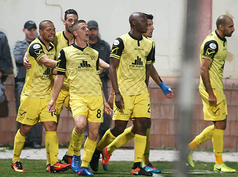 הצגה של בית``ר (יוסי שקל)