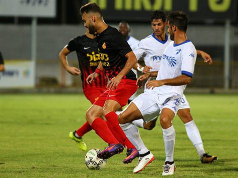 5 דקות לסיום המחצית ולא נראה שהקבוצות בדרך לכיבוש שער