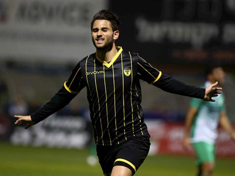 פשוט לוהט. וארן (אלן שיבר)