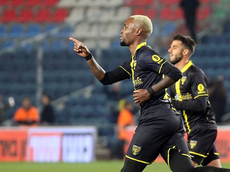 גדי קינדה, שהגיע בחלון ינואר מ.מ.ס אשדוד, יערוך בכורה בהרכב של ניר קלינגר. פרדי פלומן יוצב כחלוץ החוד, לצד ורד ובוזגלו (אודי ציטיאט)