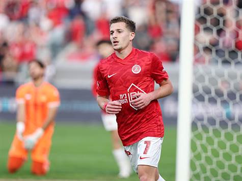 בעיטה גדולה של שאנדה סילבה הובילה להדיפה רעה של עומר ניראון היישר לרגליו של רוי קורין שהכניס את הכדור לרשת