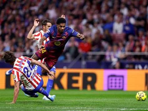 רשפורד דהר קדימה, לה נורמן תיקל אותו ברגע האחרון. (GETTY)