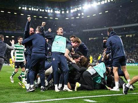 מנגד, לברקוזן נמצאת ברצף של שלושה ניצחונות, כולל שתי רביעיות בליגה הפורטוגלית ומהפך וחמישייה גדולה מול בודה גלימט, עם 3:5 בסיכום בשמינית הגמר. סך הכל כבשו הפורטוגלים 13 שערים ב-3 המשחקים האחרונים, תוך שהם סופגים שלושה בלבד מנגד. <strong>צפו בתקציר ה-0:5 הענק של ספורטינג על בודה גלימט>>></strong>