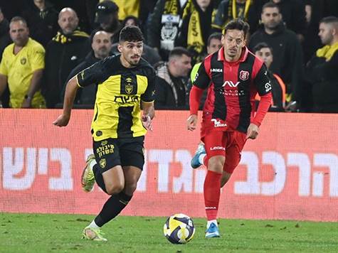 הערב יעלה לעיר הבירה הדרבי ה-66 של ירושלים מאז הקמת המדינה. מאז שובה של הפועל ירושלים לליגה הבכירה, התקיימו 11 דרבים והמאזן צמוד מתמיד - ארבעה ניצחונות לבית``ר, שלושה להפועל ועוד ארבע תוצאות תיקו (צילום: ברני ארדוב)