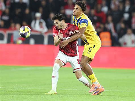 <p>יצאנו לדרך בבלומפילד! מה מחכה לנו הערב?</p><p>(אלן שיבר)</p>