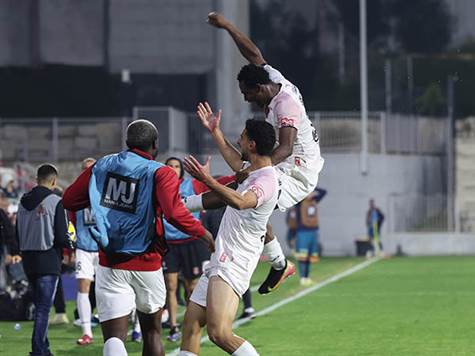 מתרחקת מהתחתית: למרות משחק חלש, הפועל ירושלים גברה 0:1 על ריינה בקרב התחתית משער של יונתן ליש בדקה ה-70. האדומים נמצאים כעת במקום ה-11, בעוד ריינה נשארת במקום האחרון (דני מרון)