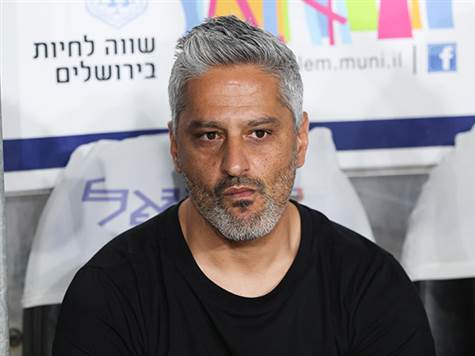 כמעט עשרים דקות מהפתיחה ובית"ר עדיין לא הגיעה למצב מסוכן. יצחקי יצליח להעיר את חניכיו? (דני מרון)