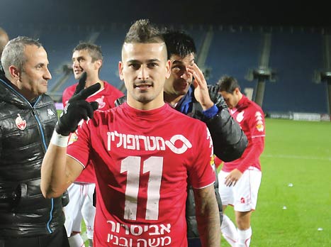 בוזגלו חוגג (אלן שיבר)