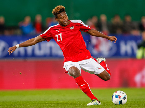 <BR>אי שם לפני 17 שנים, 45 אלף צופים בכחול לבן נדחסו באצטדיון ר``ג כדי לראות את נבחרת ישראל של ברקוביץ`, רביבו ושות` מפרקת את האוסטרים בתוצאה 0:5. מאז הרבה השתנה אצל הבורסצ`ן שמציגים את אחת מהנבחרות המסקרנות ביותר, שגם יכולה להוות תיגר על ענקיות היבשת.