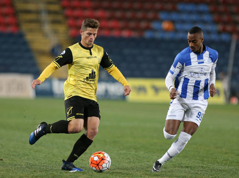 קלטינס ובית``ר מתקשים בפתיחה