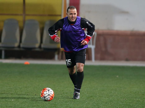 <STRONG>רוצה לשכוח מההפסד בטדי. חלאילה (יוסי שקל)</STRONG>