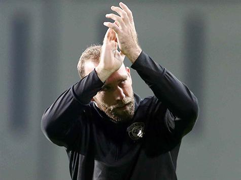 עמוס. לפחות וואקמה לא משחק (אלן שיבר)