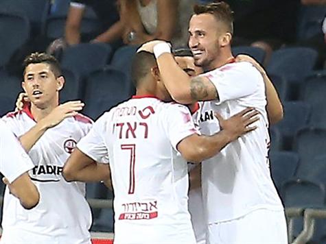 צלילה ברורה ברחבה. פקהארט