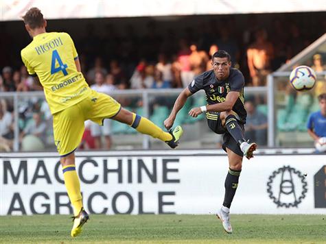 האוהדים עדיין מחכים למספר 7 בשחור (צילום: getty)