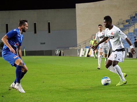 איזו החמצה של צ`יבוטה! שועה שלח כדור עומק נהדר, אבל חברו להתקפה פספס את המסגרת מול גינזבורג (אודי ציטיאט).