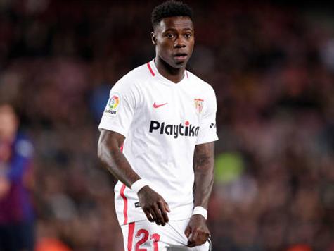 פרומס הכשיל את מסי ברחבה במה שהוביל לשער הראשון (David Ramos, Getty)