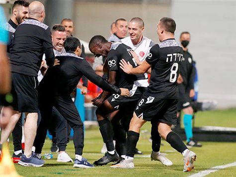 <STRONG>צפו בשער&nbsp;היתרון&nbsp;של הפועל תל אביב:</STRONG>