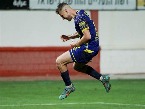 ברמת ההרכבים, מארק קוסטה ימשיך בחוד של מכבי בני ריינה. חדרה וקורצקי עולים עם שלושה בלמים - ההרכבים המלאים בלשונית ``הרכבים`` (צילום: קובי אליהו)