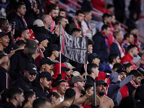 1,230 אוהדים ואהדות הגיעו היום לאצטדיון בראל (מאור אלקסלסי)