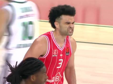 <STRONG><U>נכנס לעניינים: צפו בסל הנהדר של אלייז`ה בראיינט</U></STRONG>