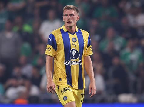 עוד ניסיון של שחר, הולך חלש מידי לידיו של ירמקוב אחרי טעות של גולדברג בחלק האחורי. מכבי ת"א בשליטה עד כה (מאור אלקסלסי)