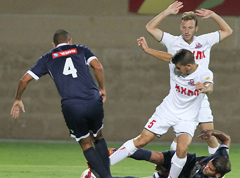 אורי כהן הוא אחד השחקנים החדשים שהגיעו הקיץ לעכו. אולי אצל חרזי ילך לו קצת יותר טוב מאשר בהפועל ת``א