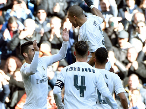תמונת המחצית שלנו - ריאל מדריד חוגגת שער יתרון (getty)