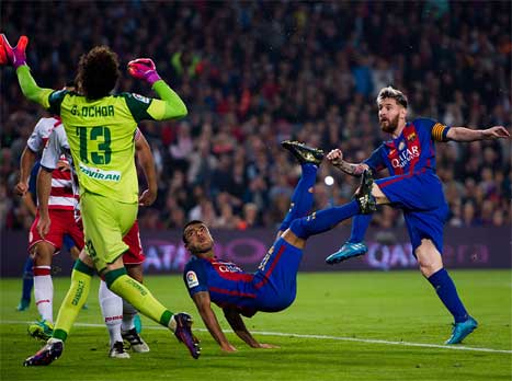 ראפיניה מתעופף וכובש (Getty)