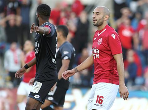 דמארי והאדומים פשוט לא מסוגלים לכבוש (צילום: אלן שיבר)