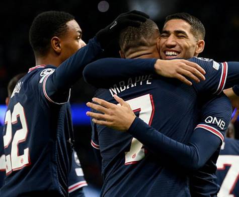 <STRONG><U>פאריס כותשת: צפו בשער השני של אמבפה</U></STRONG> (getty)