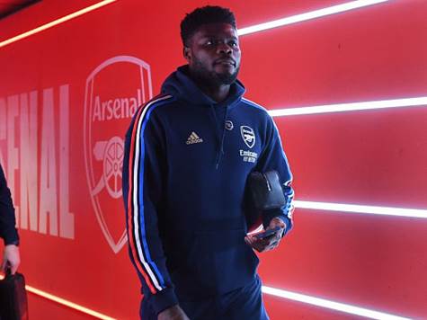 ההרכבים מתחילים להתקרב ועד אז, נראה כי פארטיי התלבש למשחק והגיע עם הקבוצה. האם הוא יפתח בהרכב? (GETTY)