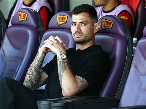 אשדוד שוב השתלטה על המשחק הזה, כשהיא מחזיקה יותר בכדור ומתקרבת יותר לשער. פחות מרבע שעה לסיום כאן (אלן שיבר)